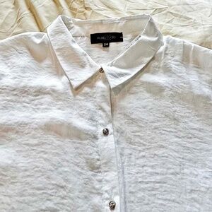 BLOUSE, CRINKLE, COLOUR: SNOW, SIZE 24, METAL BUTTON FRONT, LONG SLEEVES, SIDE